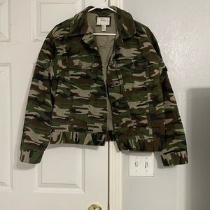 Camouflage Jacket Size Medium